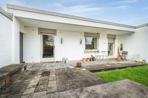 Attraktiver Winkelbungalow mit großem Grundstück in Laurensberg – Die vollständige Adresse der Immobilie erhältst du vom Anbieter., 52072 Laurensberg (Statistischer Bezirk), Aachen – Vorschaubild 8