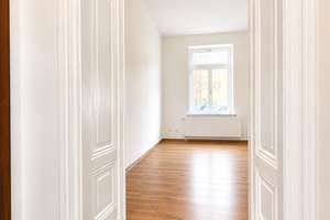 Sanierte Single-Altbauwohnung mit eigener Terrasse in Düsseldorf-Heerdt – Eupener Straße 33, 40549 Heerdt, Düsseldorf – Vorschaubild 3