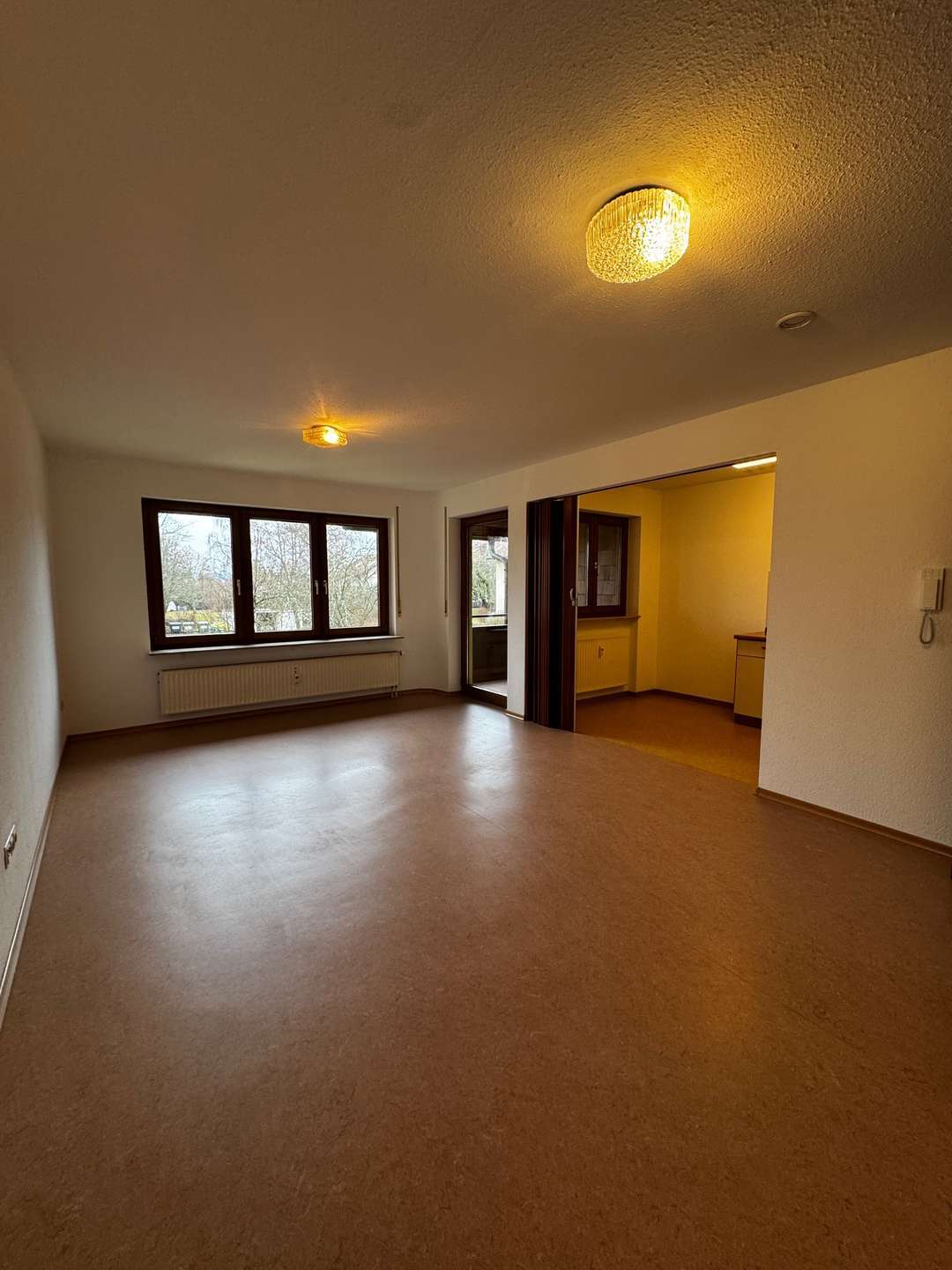 Provisionsfrei: 1-Zimmer-Wohnung mit Loggia in ruhiger Wohnlage von Altensteig & Stellplatz, Calw Kreis – Bild 3