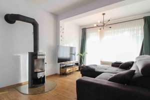 Sofort einziehen: Modernisiertes Ein-/Zweifamilienhaus in ruhiger Lage von Bad Oeynhausen – Die vollständige Adresse der Immobilie erhältst du vom Anbieter., 32549 Bad Oeynhausen – Vorschaubild 2