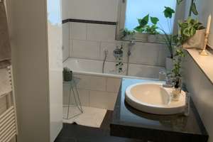 Geschmackvolle Hochparterre-Wohnung mit zwei Räumen und Einbauküche in Berlin – Die vollständige Adresse der Immobilie erhältst du vom Anbieter., 10115 Mitte (Ortsteil), Berlin – Vorschaubild 16