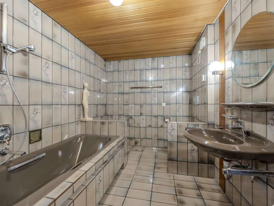 6963a327-ff30-4ce4-b76d-3e2a7f