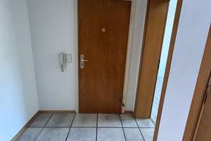 Gut aufgeteilte 2,5 Raum Wohnung mit Balkon und Einbauküche – Die vollständige Adresse der Immobilie erhältst du vom Anbieter., 47137 Mittelmeiderich, Duisburg – Vorschaubild 8