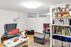 Großzügige 3 Zimmer Wohnung mit eigenem Garten – Die vollständige Adresse der Immobilie erhältst du vom Anbieter., 40545 Oberkassel, Düsseldorf – Vorschaubild 10