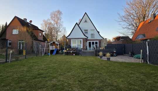 Bild von Charmantes, teilmodernisiertes EFH (ca.116m², 3,5-4,5 Zimmer, Grdst. 576m²) in toller Lage!