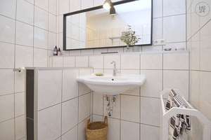 Sehr stilvoll möblierte 2-Zimmer Wohnung mit Terrasse und Internet in Wiesbaden Westend – Die vollständige Adresse der Immobilie erhältst du vom Anbieter., 65195 Westend / Bleichstraße, Wiesbaden – Vorschaubild 18