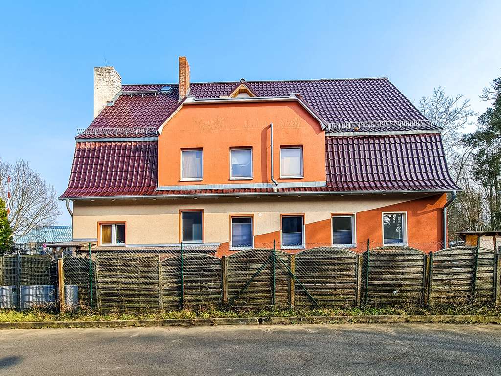 Immobilie in Ludwigsfelde - KLEINES MEHRFAMILIENHAUS MIT 4 WOHNEINHEITEN IN LUDWIGSFELDE + MOD-BEDARF - Bild 3