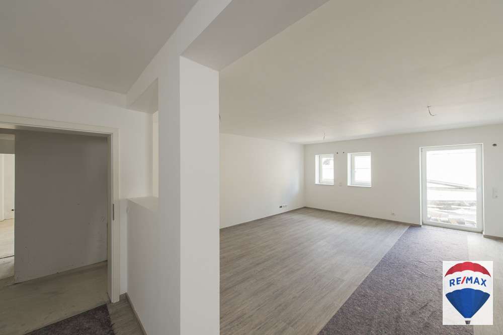 Immobilie in Mistelbach - Wohnen im "Bergschloss"
attraktive, vollsanierte 2-Zimmer-Wohnung. - Bild 0