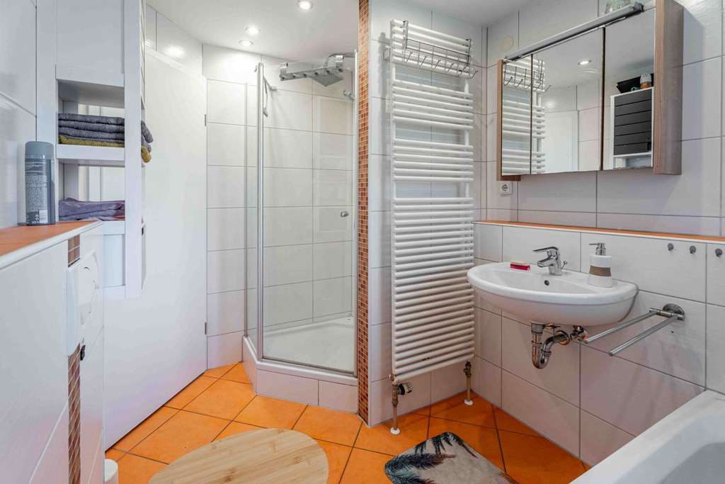 Immobilie in Radolfzell am Bodensee - Mehr Freiraum, mehr Zuhause – 3-Zimmer-Wohnung mit Balkon und Garage - Bild 3