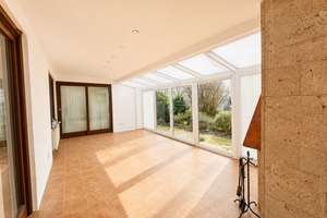 Ein Zuhause der Extraklasse – Exklusiver Bungalow mit außergewöhnlichem Wohnflair – Die vollständige Adresse der Immobilie erhältst du vom Anbieter., 95100 Selb – Vorschaubild 12
