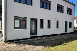 Familiendomizil in Ingolstadt/Gerolfing – Die vollständige Adresse der Immobilie erhältst du vom Anbieter., 85049 West, Ingolstadt – Vorschaubild 3