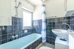 Charmante 2-Zimmer-Dachgeschosswohnung mit Potenzial – Die vollständige Adresse der Immobilie erhältst du vom Anbieter., 76227 Durlach, Karlsruhe – Vorschaubild 7