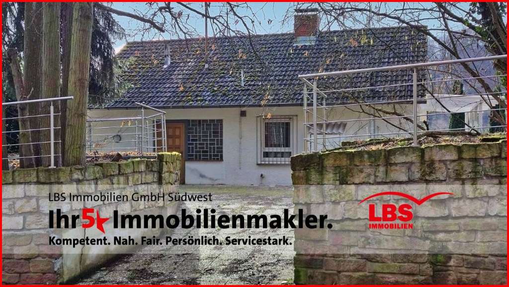 Immobilie in Maikammer - Herrlich: Einfamilienhaus in Luftkurort mit weitem Blick auf Weindorf und Weinberge - Bild 1