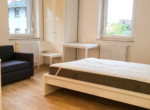 Sanierte, helle, vollmöblierte 1,5 Zimmer Altbau-Wohnung mit Einbauküche