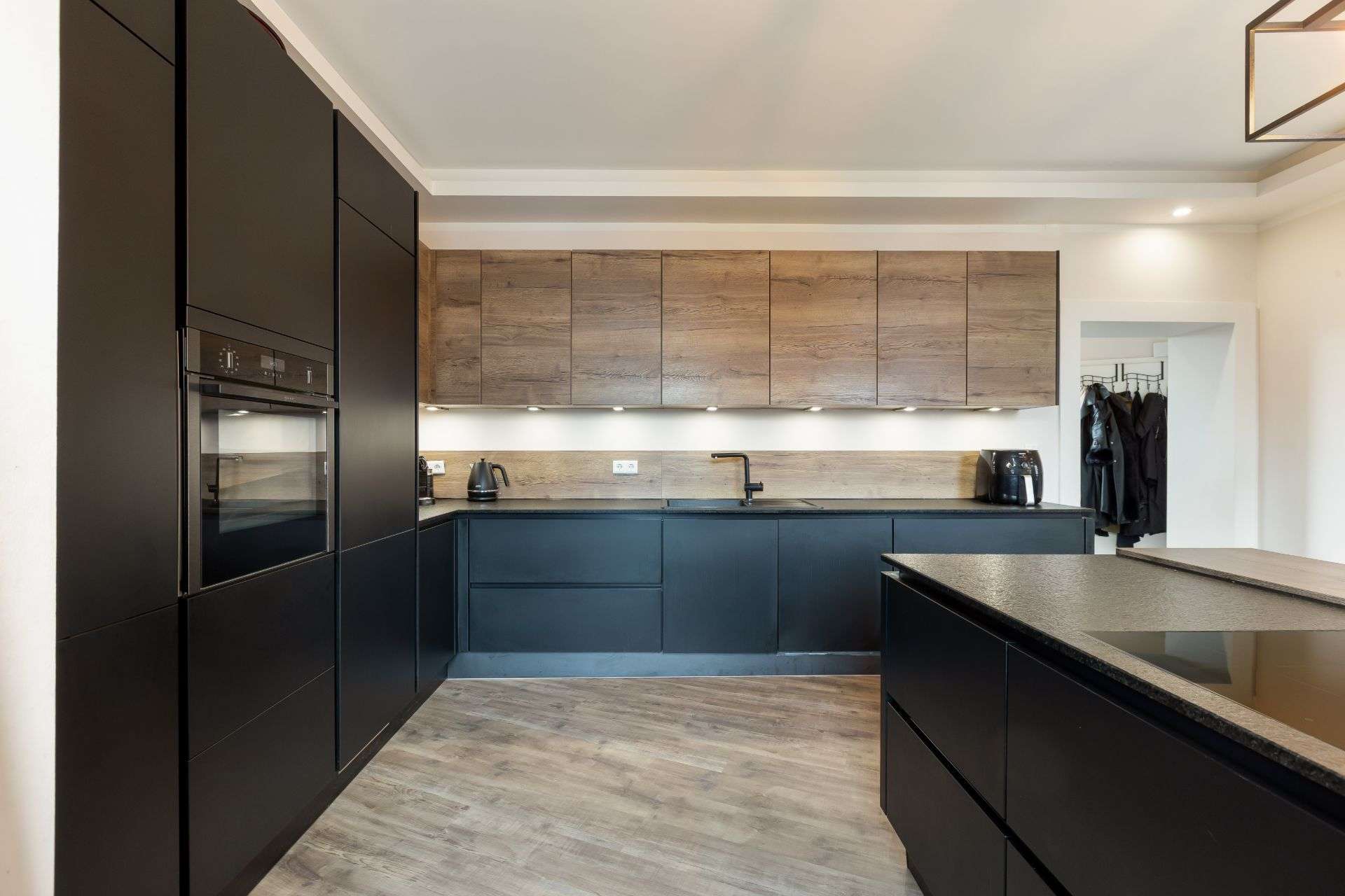 Immobilie in Grevenbroich - Attraktives Mehrfamilienhaus in Grevenbroich – Solide Rendite für Kapitalanleger - Bild 4