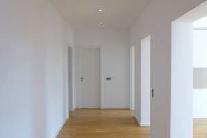 Exklusives Wohnen im Windscheidpalais: 3-Zimmerwohnung mit sonnigen Balkon und TG-Stellplatz! – Selneckerstraße 28, 4277 Connewitz, Leipzig – Vorschaubild 5