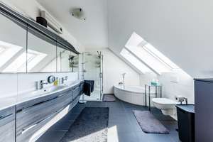 Kriftel: 195 m² Maisonette mit Galerie, großer Terrasse und Weitblick – Die vollständige Adresse der Immobilie erhältst du vom Anbieter., 65830 Kriftel – Vorschaubild 17