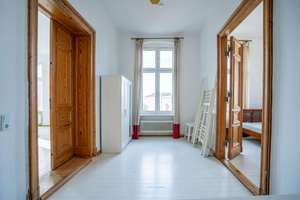 Bezugsfreie, helle Altbauwohnung mit Balkon im herrschaftlichen Gründerzeithaus in Berlin-Schöneberg – Die vollständige Adresse der Immobilie erhältst du vom Anbieter., 10783 Schöneberg, Berlin – Vorschaubild 5