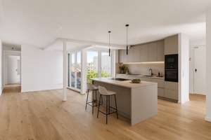 Erstbezug von klimatisierter 4-Zimmer-Dachgeschosswohnung mit Ost- und Westterrasse in Kiezlage – Die vollständige Adresse der Immobilie erhältst du vom Anbieter., 10247 Friedrichshain, Berlin – Vorschaubild 1