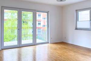 Helle 4-Zimmer-Wohnung mit 29 m² umlaufendem Balkon & TG-Stellplatz in Köln-Bayenthal