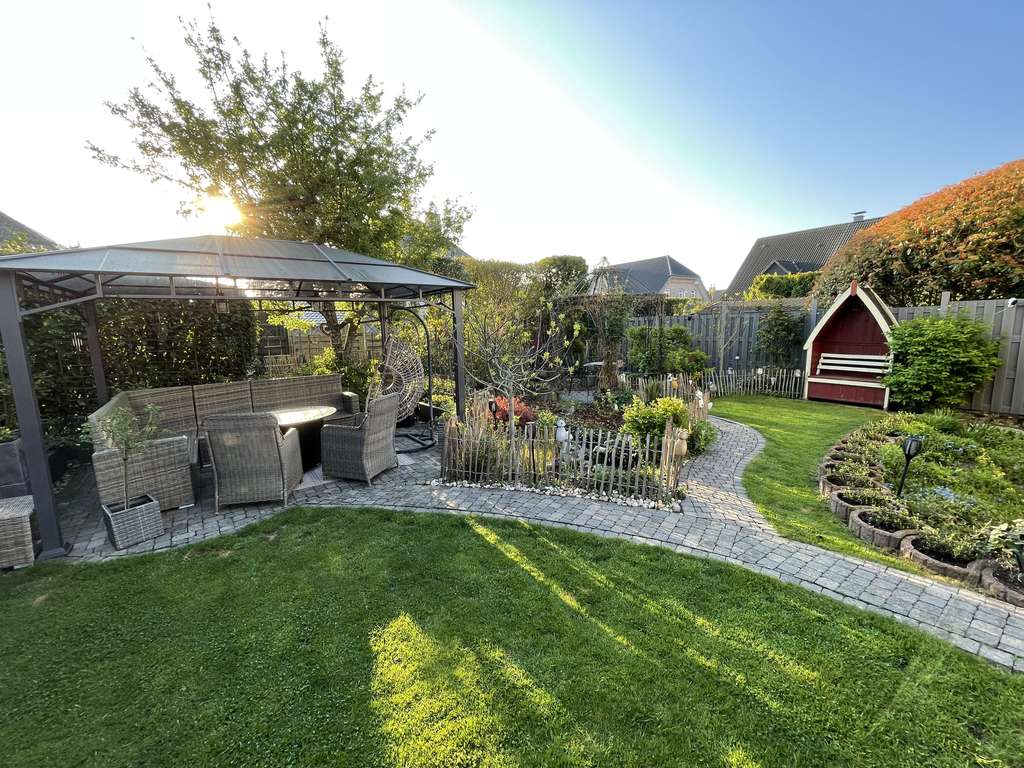 Immobilie in Alpen - Energiewende schon passiert. Gepflegte Zweifamilienhaus-DHH in ruhiger und zentraler Lage von Alpen - Bild 3