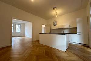 Traumhafte 3,5 Zimmer Altbauwohnung mit Balkon im Kernerviertel – Die vollständige Adresse der Immobilie erhältst du vom Anbieter., 70182 Kernerviertel, Stuttgart – Vorschaubild 2