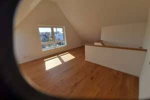 Sonniges Wohnjuwel: Sehr hochwertige Maisonette–Wohnung in Paderborns äußerst begehrter Südstadt – Platanenweg 4, 33098 Kernstadt, Paderborn – Vorschaubild 3