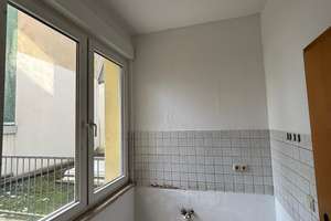 Große Einraumwohnung mit Küche und Balkon zu vermieten – Die vollständige Adresse der Immobilie erhältst du vom Anbieter., 45127 Stadtkern, Essen – Vorschaubild 4