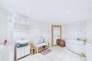 Platz für Lebensträume!! Haus mit Garage, Sauna und Ausbaureserve! – Die vollständige Adresse der Immobilie erhältst du vom Anbieter., 39240 Calbe (Saale) – Vorschaubild 7