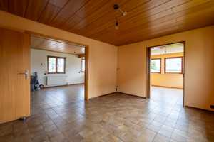 FÜR HOLZLIEBHABER! Freistehendes Einfamilienhaus mit großer Garage und schönem Garten
 – Ravensburg (Kreis) – Vorschaubild 19