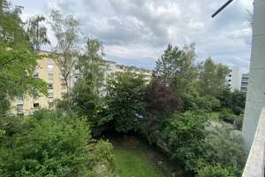 Attraktive 3-Zimmer-Wohnung in ruhiger Lage mit Balkon und EBK – Schlierseestrasse 9, 81541 Obergiesing, München – Vorschaubild 11