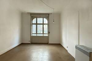 Stuttgart-West: Klassische 3,5-Zimmer-Altbauwohnung mit Potential – Die vollständige Adresse der Immobilie erhältst du vom Anbieter., 70197 Vogelsang, Stuttgart – Vorschaubild 3