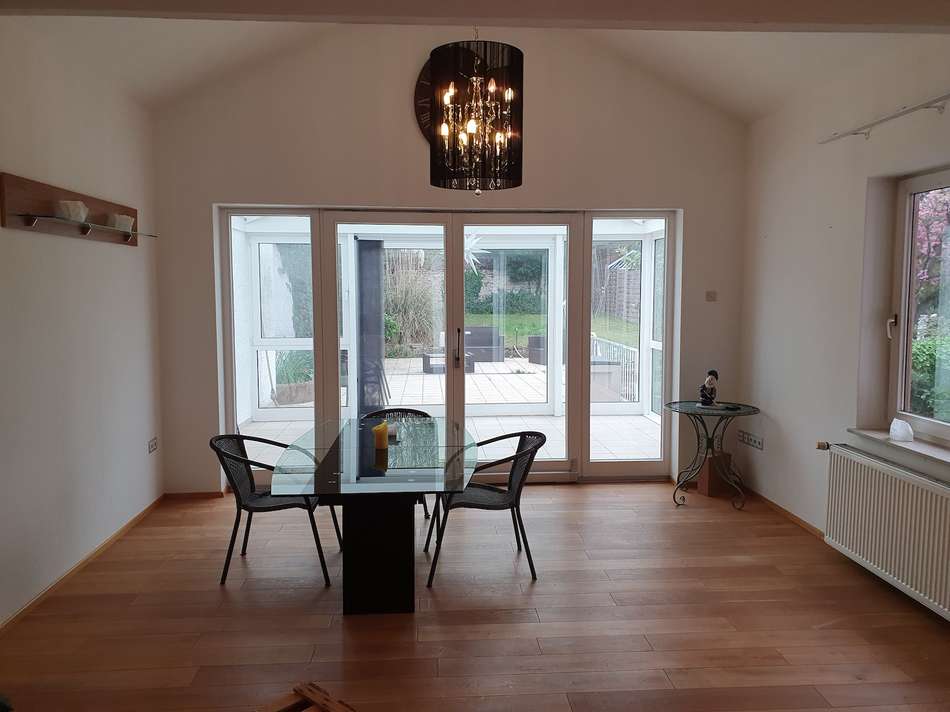 17 OG Esszimmer Wintergarten
