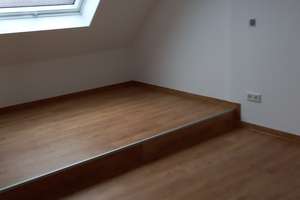 Neunhof erleben: Helle 2-Zimmer-Dachgeschosswohnung mit Stellplatz – Obere Dorfstr. 6, 90427 Neunhof, Nürnberg – Vorschaubild 14