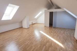 3-Raum-Maisonette | Großzügiges Atelier | 3 Balkone | 2 Eingänge | Tiefgarage | Ruhige Lage – Die vollständige Adresse der Immobilie erhältst du vom Anbieter., 4288 Liebertwolkwitz, Leipzig – Vorschaubild 8