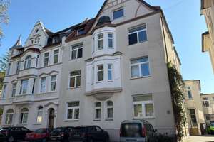 Großzügige 3-Zimmer Altbauwohnung mit Balkon in zentraler Innenstadtlage – Die vollständige Adresse der Immobilie erhältst du vom Anbieter., 33602 Mitte, Bielefeld – Vorschaubild 2