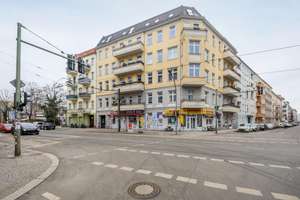 Helle 2-Zimmer-Altbauwohnung mit Balkon in der Nähe zum Boxhagener Platz – Die vollständige Adresse der Immobilie erhältst du vom Anbieter., 10247 Friedrichshain, Berlin – Vorschaubild 10