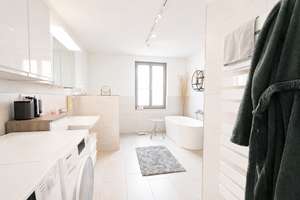 *Ingolstadt Altstadt: 3 Zi., ca. 113 m², Terrasse zum Innenhof & hochwertige Küche* – Die vollständige Adresse der Immobilie erhältst du vom Anbieter., 85049 Mitte, Ingolstadt – Vorschaubild 7