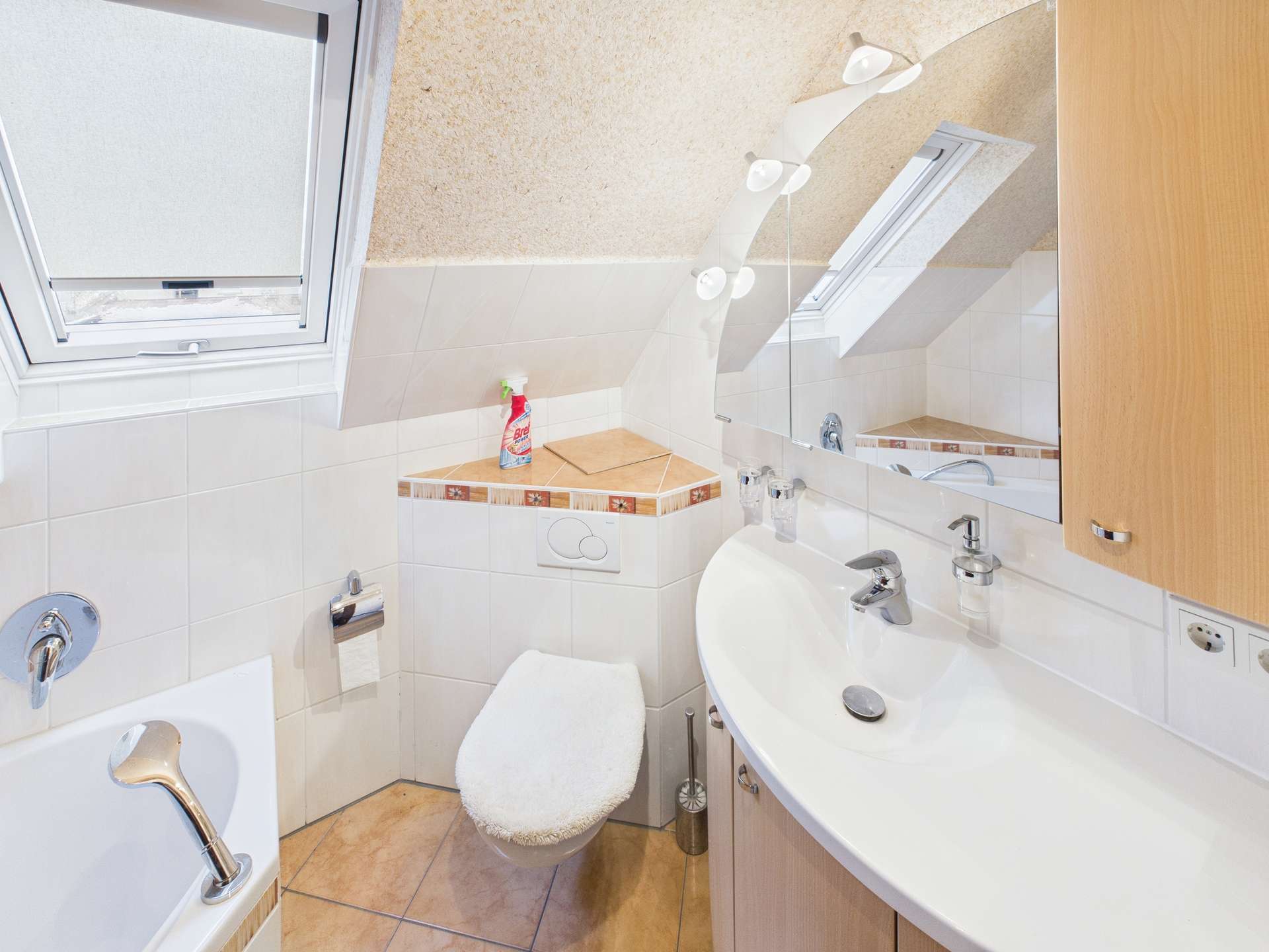 Immobilie in Oberaula - Einfamilienhaus in ruhiger Lage - Bild 2