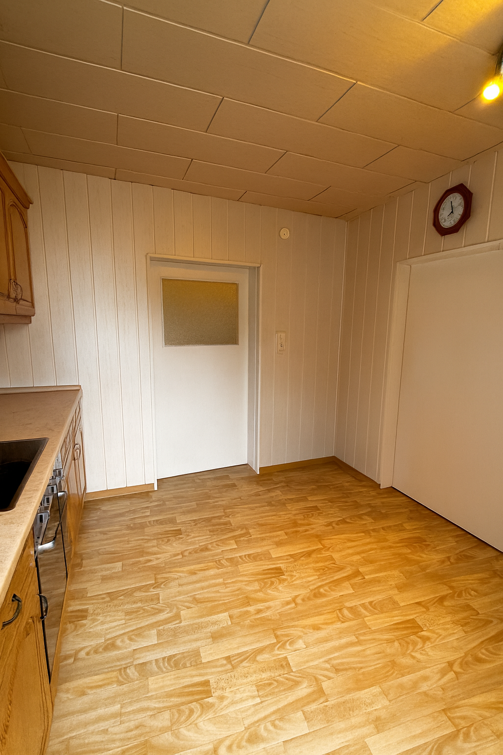 Immobilie in Tangerhütte - Doppelhaushälfte mit Auffahrt, Garage, Garten und Nebengelass - Bild 3