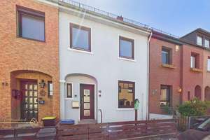 Bremen - Walle | • Reihenmittelhaus mit 4 Zimmern, Keller & Garten, ideal für kleine Familien – Die vollständige Adresse der Immobilie erhältst du vom Anbieter., 28219 Walle (Ortsteil), Bremen – Vorschaubild 2