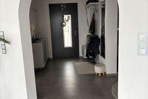 Einfamilienhaus mit Einliegerwohnung – Die vollständige Adresse der Immobilie erhältst du vom Anbieter., 51702 Bergneustadt – Vorschaubild 4