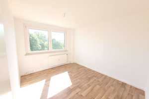 Traumhafte 2-Zimmer Wohnung mit saniertem Bad und edler Einbauküche – Wittenberger Straße 2, 6132 Halle (Saale) – Vorschaubild 8