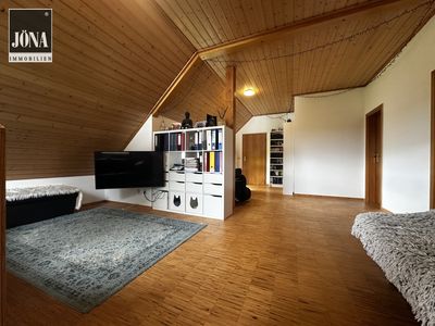 Wohnen mit Weitblick – großzügiges Familienanwesen mit Mainauenpanorama, Holzbau & Energiekonzept