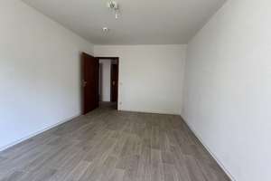 ++  Bequem im Erdgeschoss 3-Zimmer-Wohnung  mit DUSCHE  ++ – Carl-von-Ossietzky-Straße 112, 9127 Gablenz, Chemnitz – Vorschaubild 7