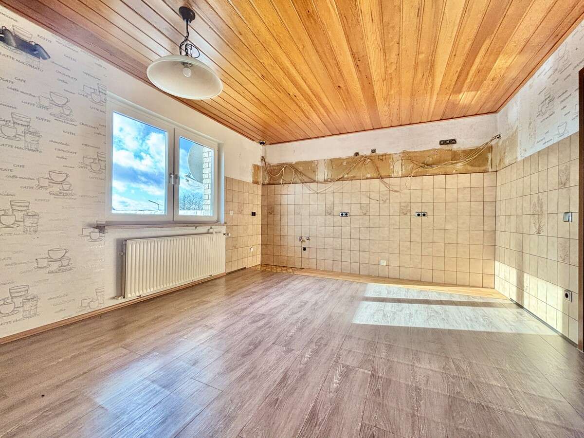 Immobilie in Reichshof - **Geräumiges Einfamilienhaus mit über 5.500 m² Grundstück in Randlage von Reichshof** - Bild 4