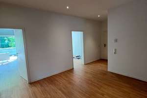 [LIS-10490] WG geeignete 3 Zimmer-Studentenwohnung inkl. Küche neben dem Rhein-Center! – Ostlandstr. 38a, 50858 Weiden, Köln – Vorschaubild 3