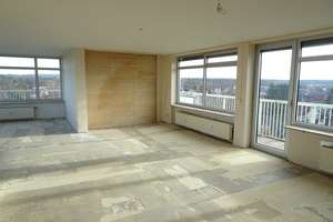 Sanierungsbedürftige 3 1/2-Zimmer-Penthouse-Wohnung im 8.OG - Erlangen-Tennenlohe – Die vollständige Adresse der Immobilie erhältst du vom Anbieter., 91058 Tennenlohe, Erlangen – Vorschaubild 3