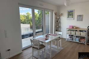 Helles modernes Appartement mit EBK