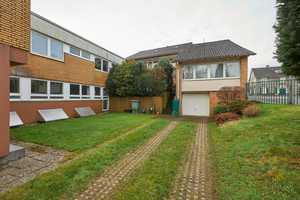 Solides Gebäude-Ensemble aus Wohnhaus und Geschäftshaus – Remscheid – Vorschaubild 5